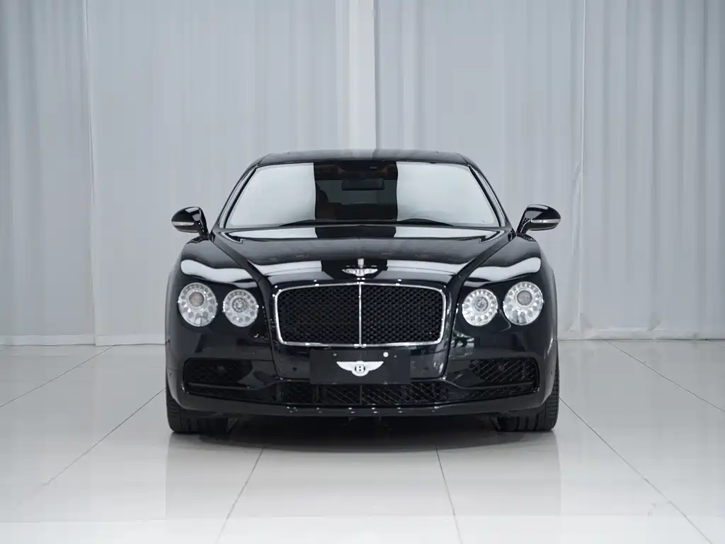 Bentley Flying Spur 2018 — фото 2