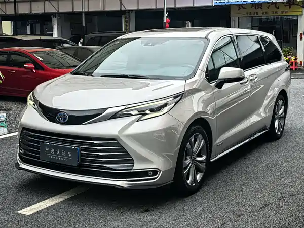 Toyota Sienna 2021