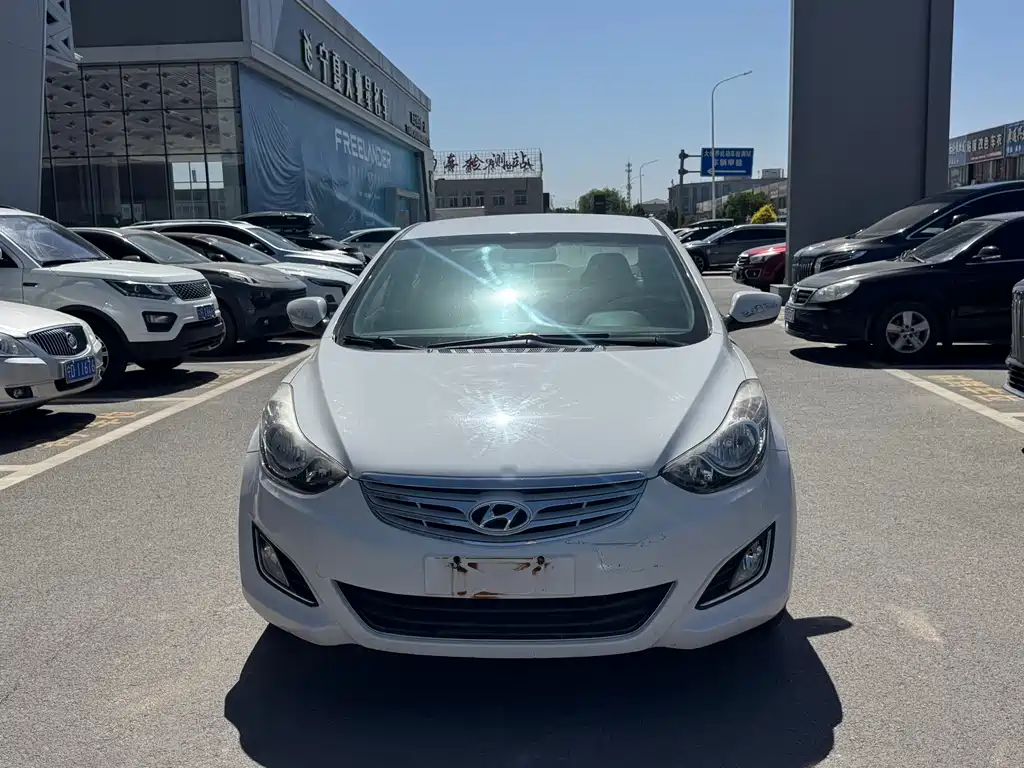 Hyundai Elantra Langdong 2014