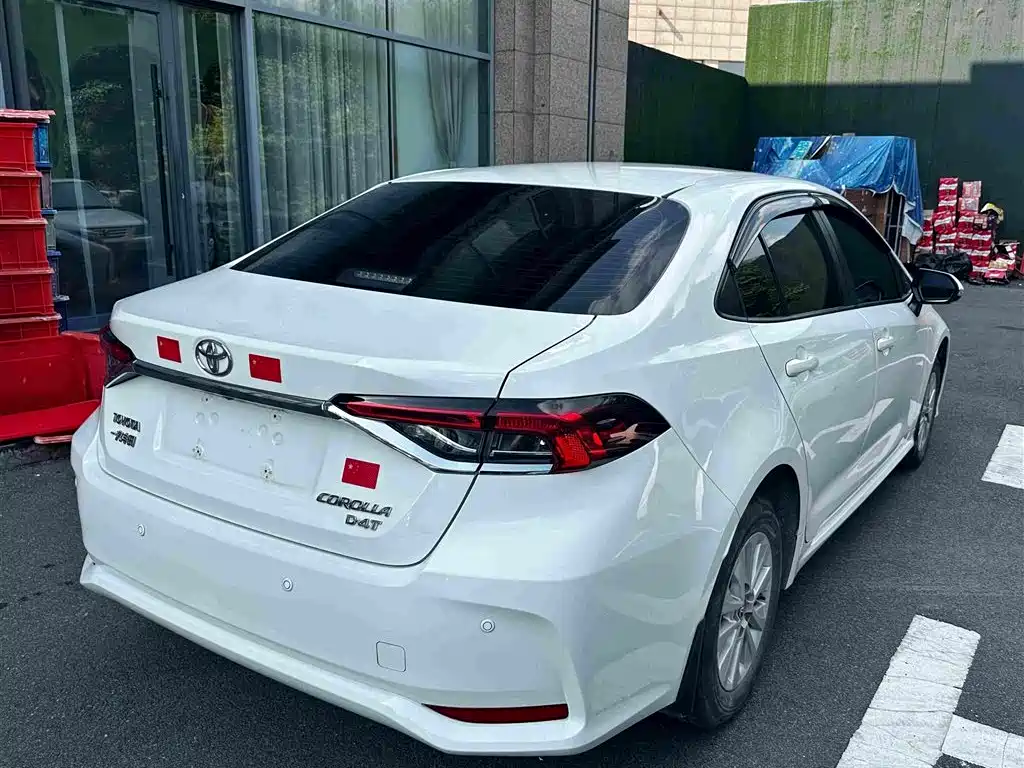 Toyota Corolla 2022 — фото 18