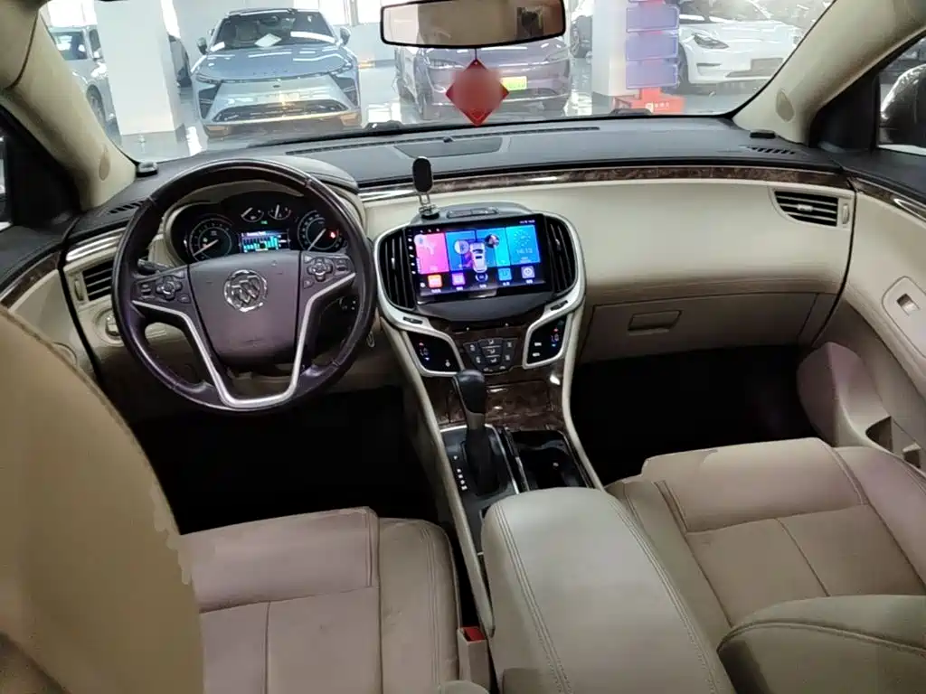 Buick LaCrosse 2016 — фото 10