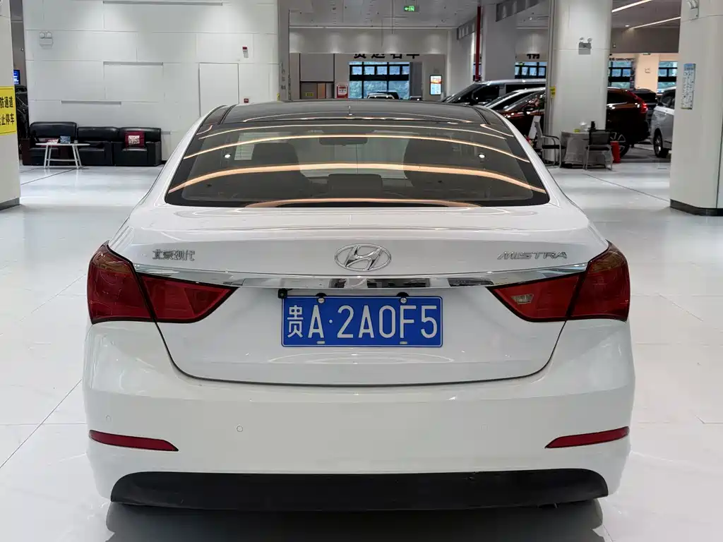 Hyundai Mistra 2015 — фото 6