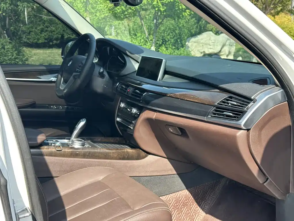 BMW X5 2018 — фото 15
