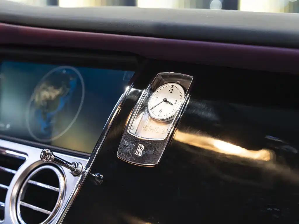 Rolls-Royce Ghost 2013 — фото 17