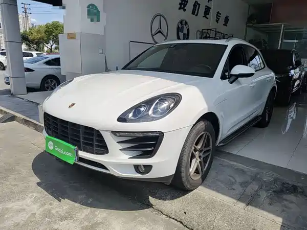 Porsche Macan 2016