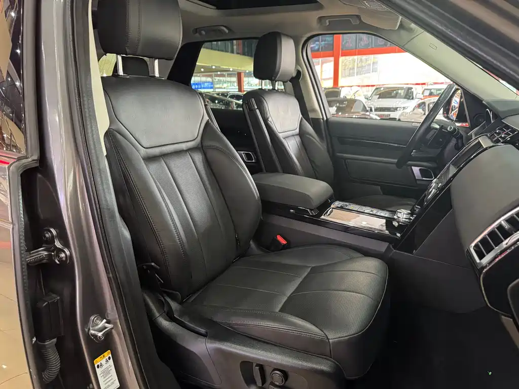 Land Rover Discovery 2018 — фото 15