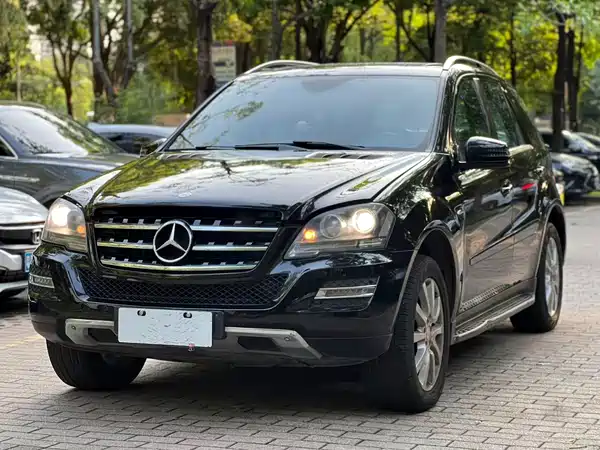 Mercedes-Benz M-Class 2011