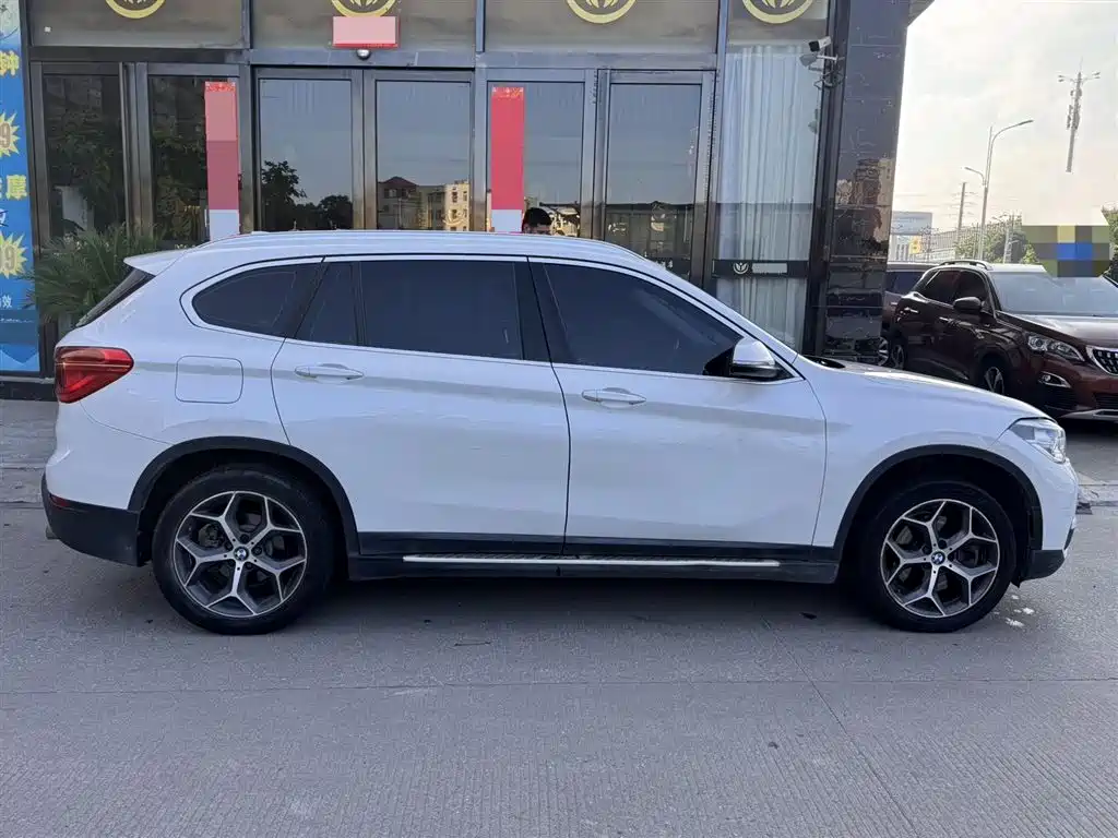 BMW X1 2018 — фото 3