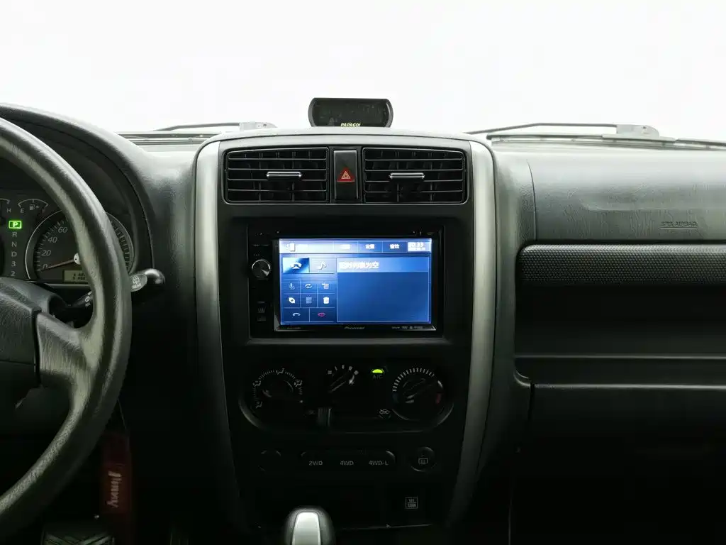 Suzuki Jimny 2012 — фото 12