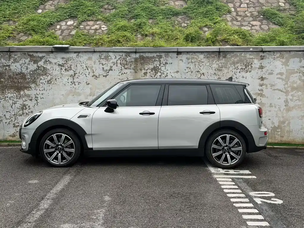 MINI Clubman 2022