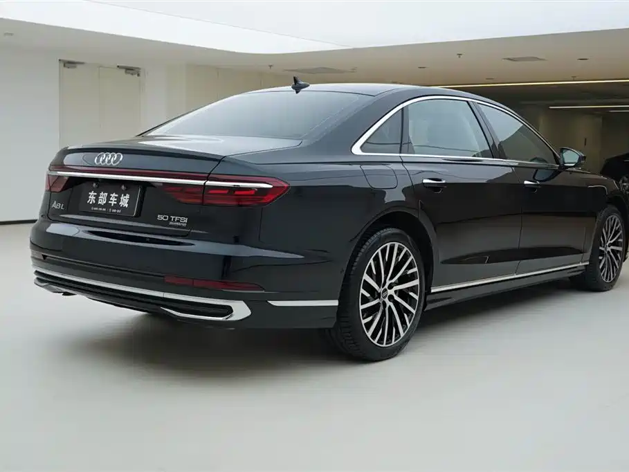 Audi A8 2024 — фото 7