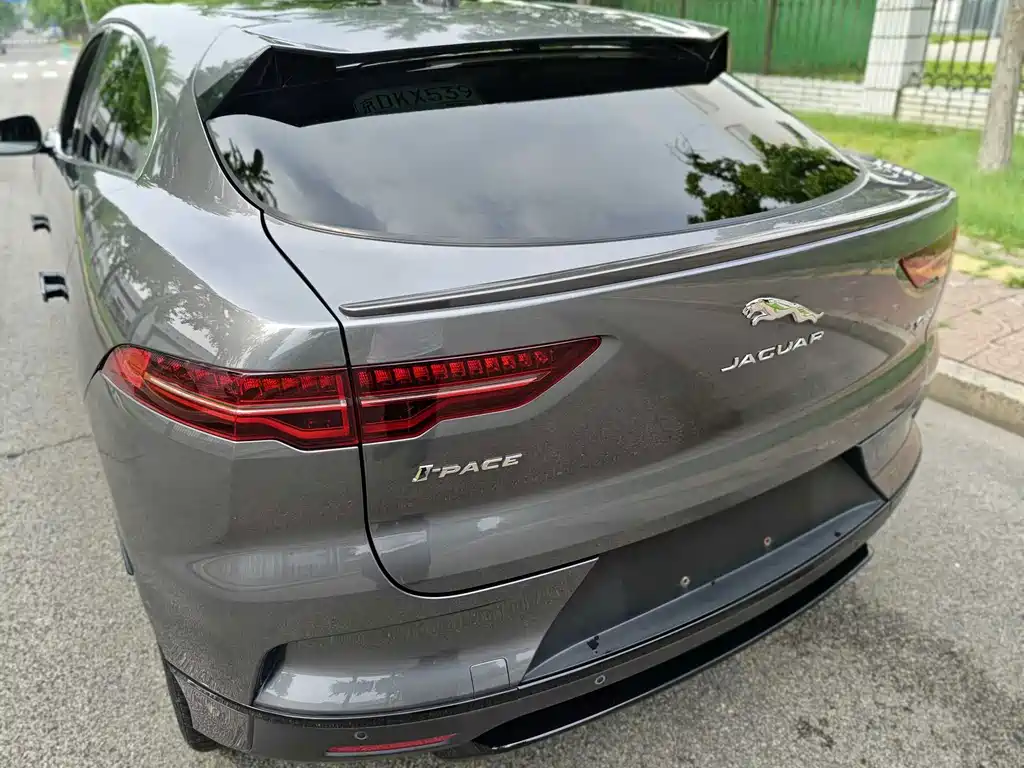 Jaguar I-PACE 2019 — фото 27