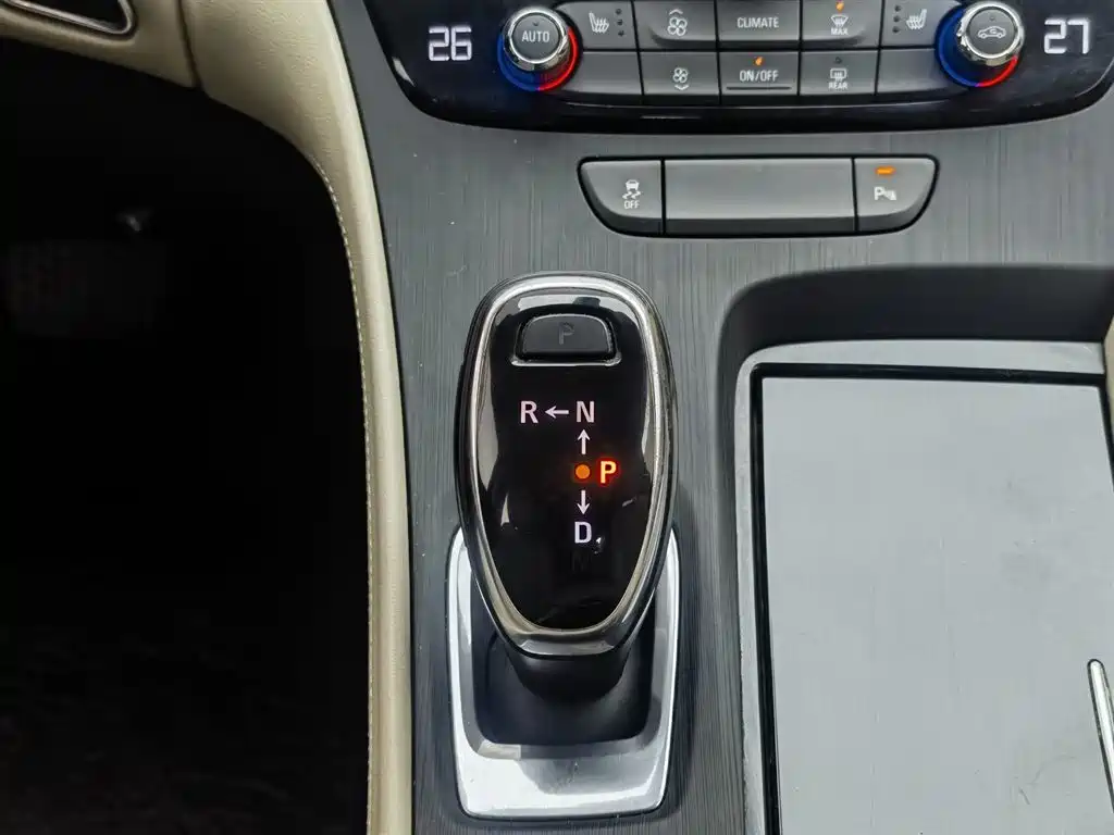 Buick LaCrosse 2019 — фото 13