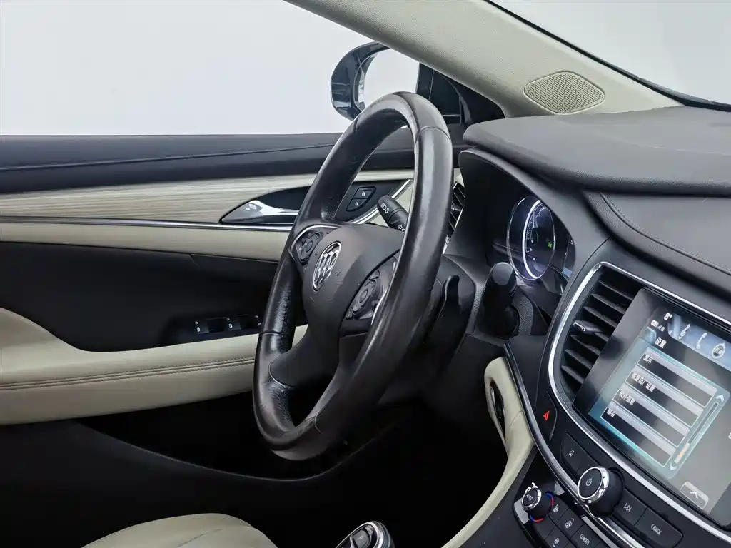 Buick LaCrosse 2019 — фото 22