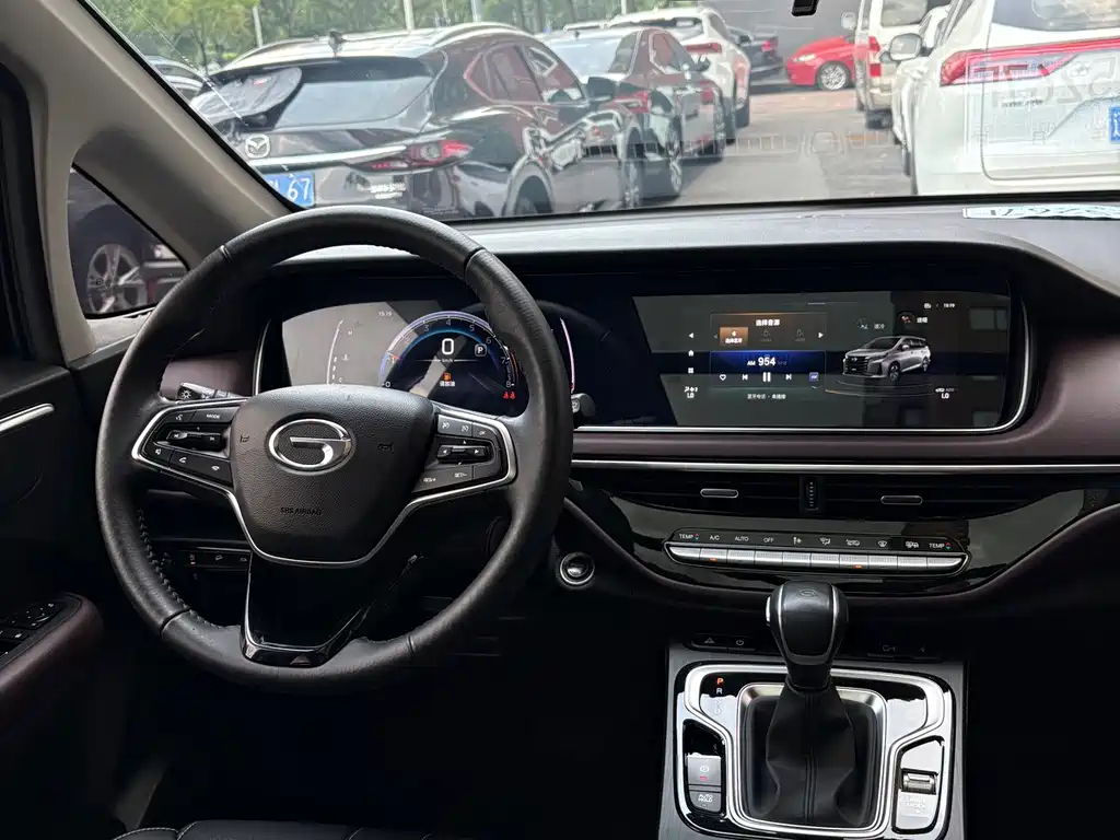 GAC Trumpchi M6 2022 — фото 9