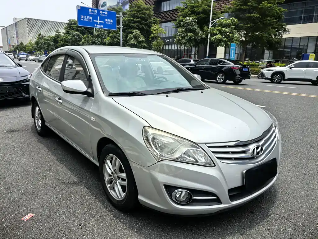 Hyundai Joyful 2013