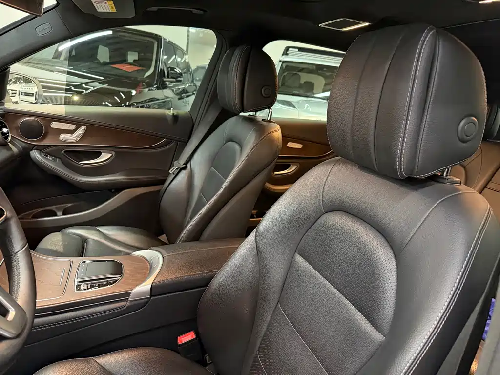Mercedes-Benz GLC 2020 — фото 11