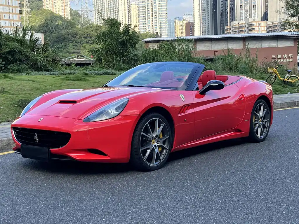 Ferrari California T 2011