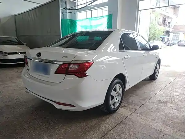 BYD F3 2021