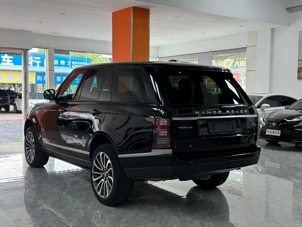 Land Rover Range Rover 2017 — фото 17