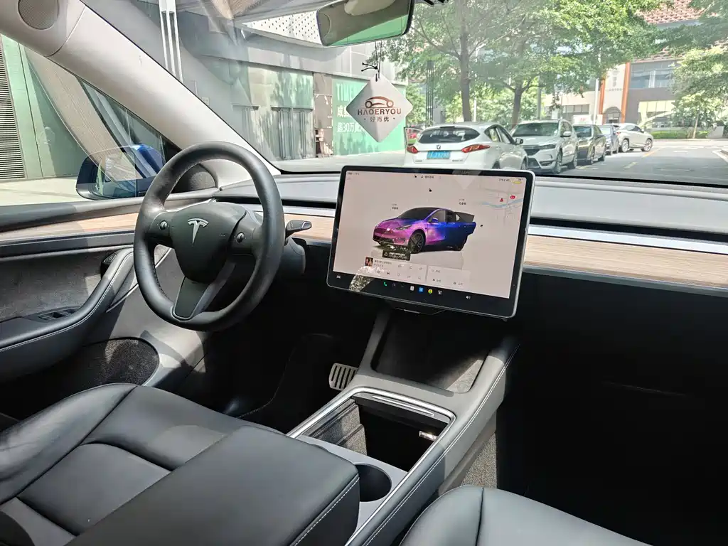 Tesla Model Y 2022 — фото 12