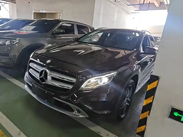 Mercedes-Benz GLA 2016