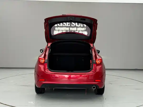 Mazda 3 Axela 2019