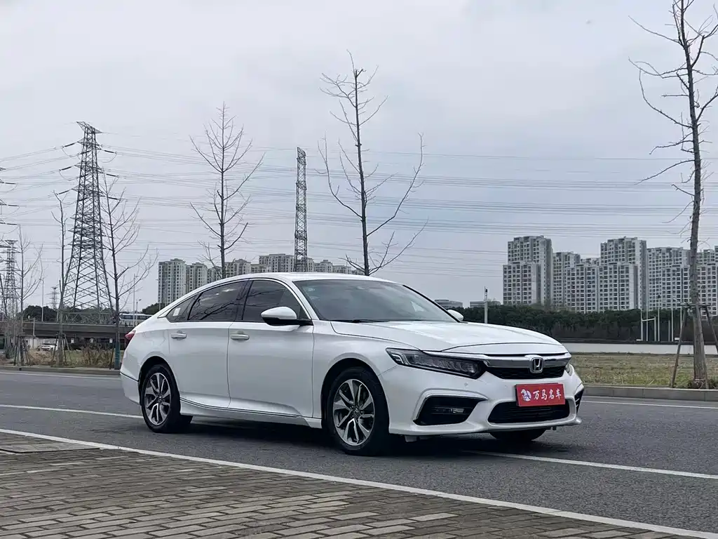 Honda Inspire 2019 — фото 3