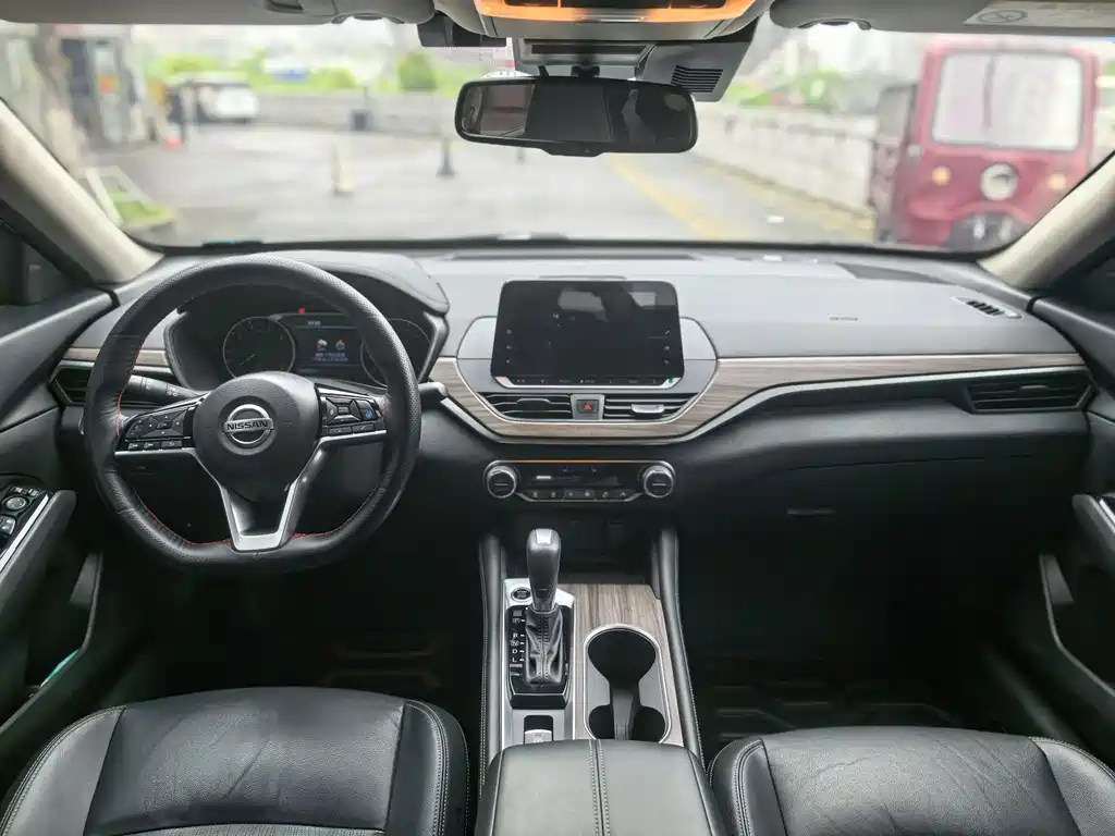 Nissan Teana 2022 — фото 10