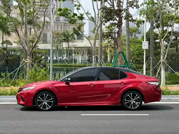 Toyota Camry 2018