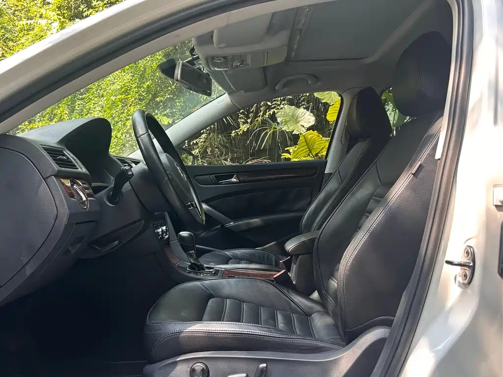 Volkswagen Passat 2012