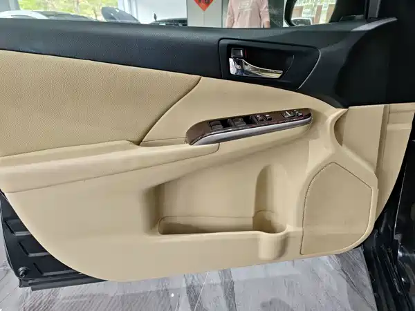 Toyota Camry 2015