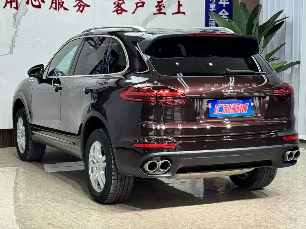Porsche Cayenne 2016 — фото 4