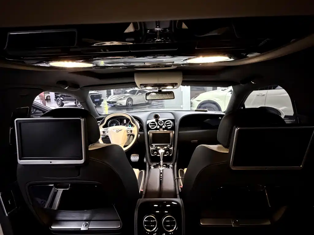 Bentley Flying Spur 2019 — фото 21