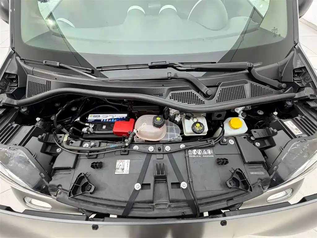 smart Fortwo 2018 — фото 16