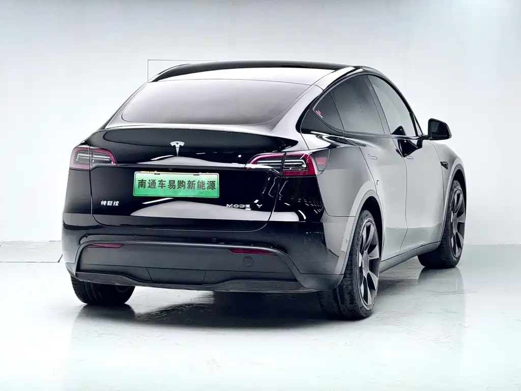 Tesla Model Y 2023 — фото 6