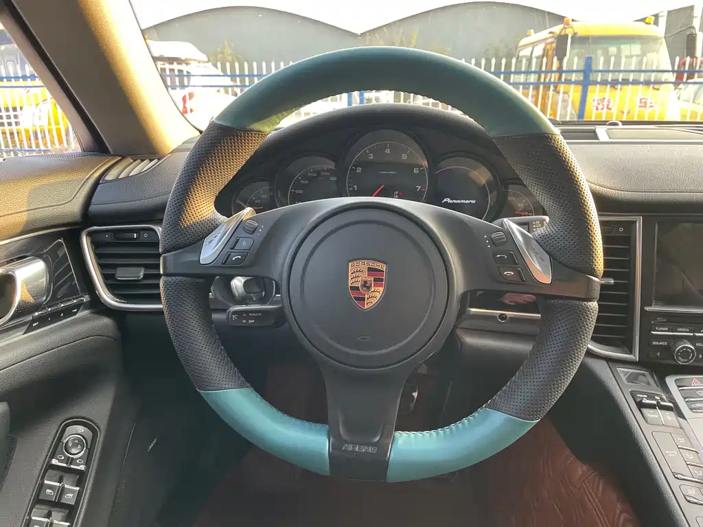 Porsche Panamera 2016 — фото 20