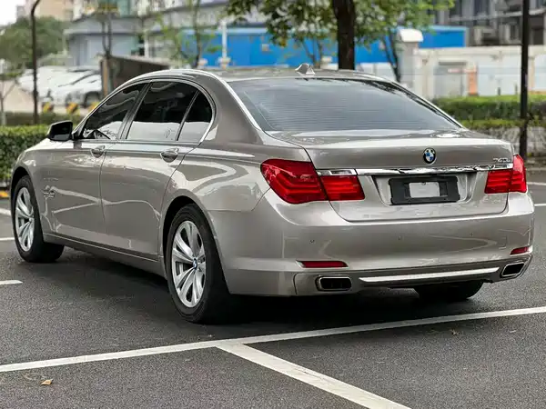 BMW 7 Series 2011