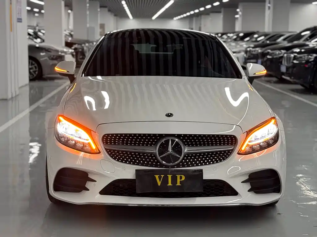 Mercedes-Benz C-Class 2021