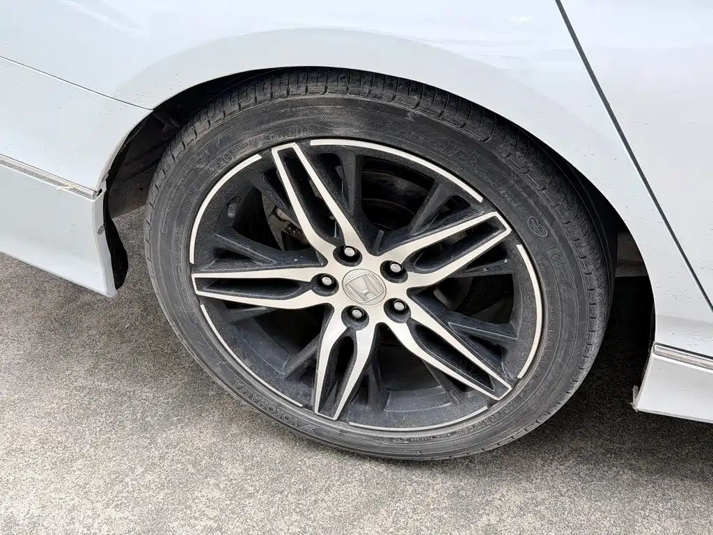 Honda Accord 2022 — фото 14