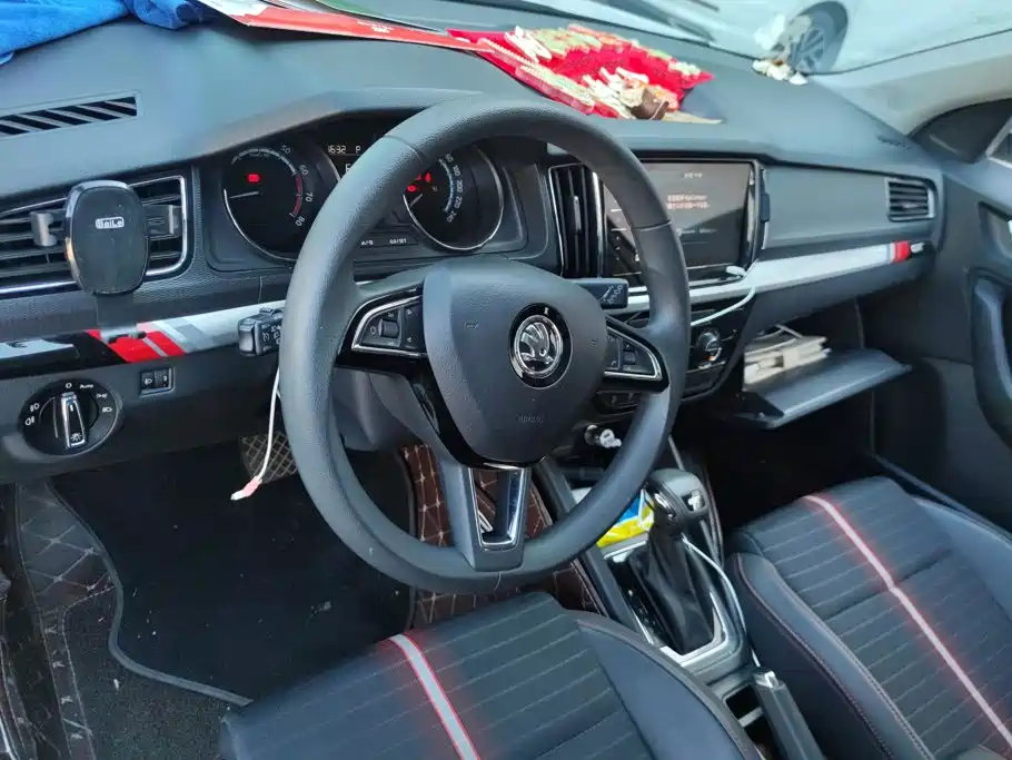 Skoda Kamiq 2021 — фото 12