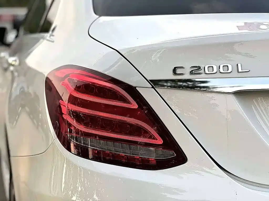 Mercedes-Benz C-Class 2018 — фото 11