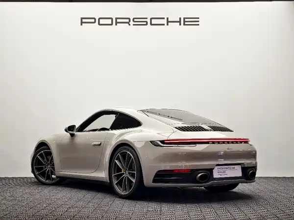 Porsche 911 2024