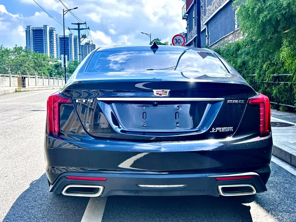 Cadillac CT5 2022 — фото 7