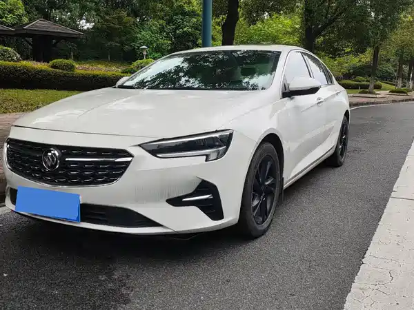 Buick Regal 2021