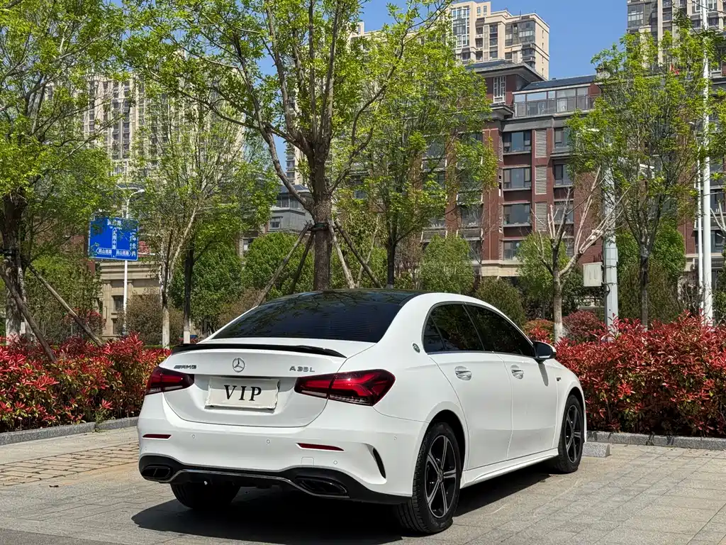 Mercedes-Benz A-Class 2023 — фото 16