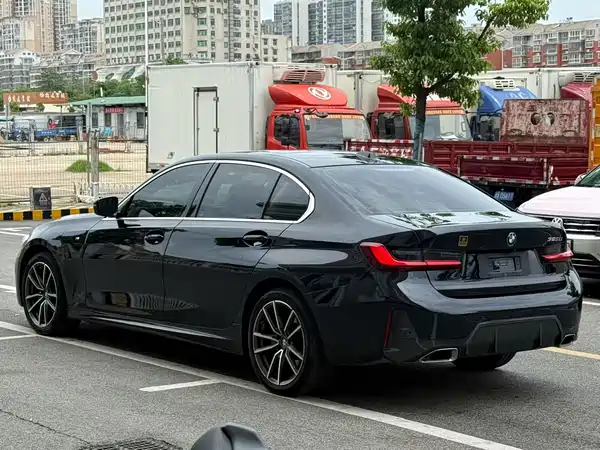 BMW 3 Series 2023