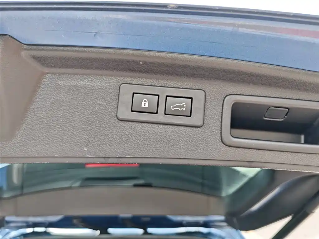 Subaru Forester 2023 — фото 28