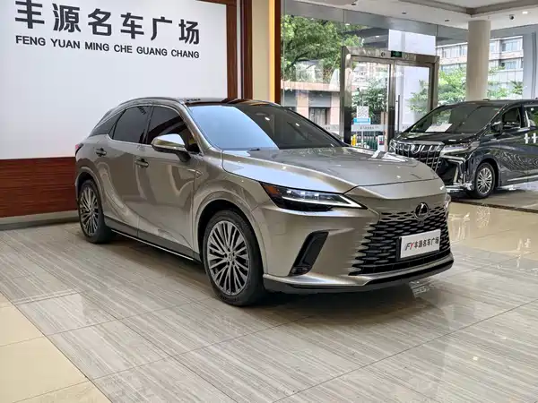 Lexus RX 2025