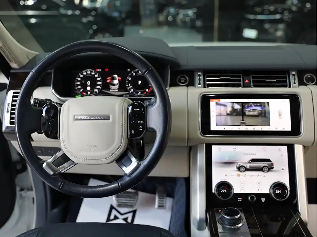 Land Rover Range Rover 2021 — фото 11